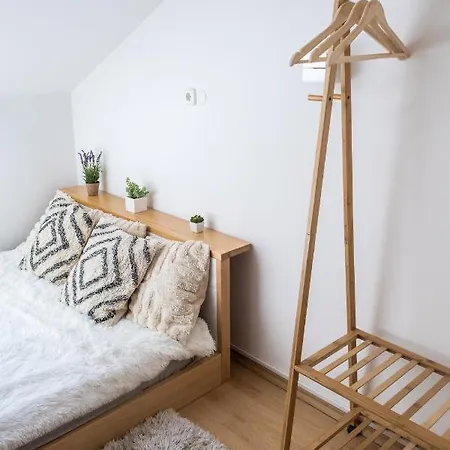 Apartment Sziklai *