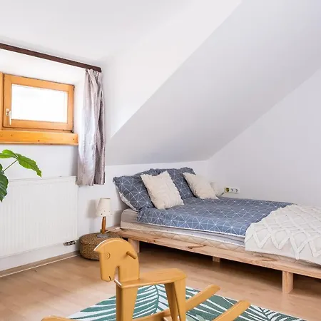 Sziklai Apartment *