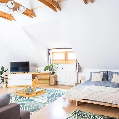 Apartment Sziklai